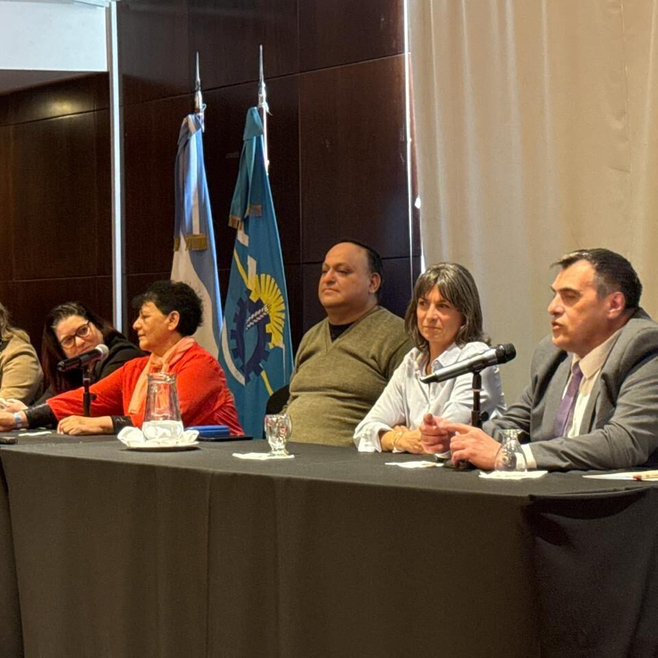 Dr. Serrano integró el Panel IV